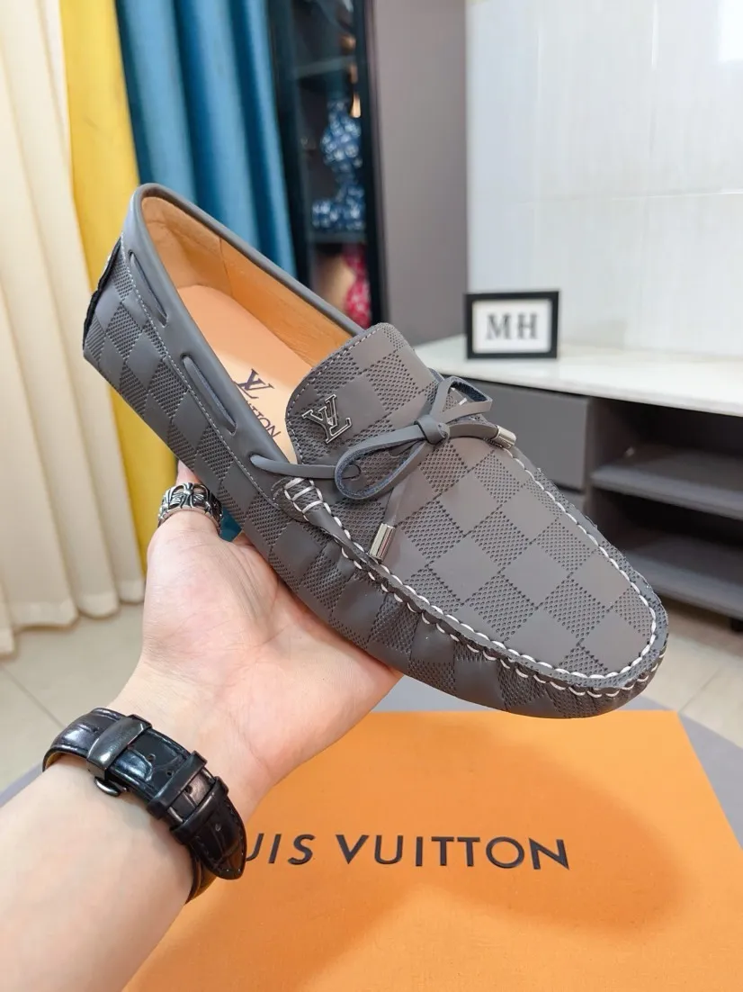 Men's men's shoes💰400🌹🌹[LV Louis Vuitton] New men's beanie shoes💝💝.. Top-grade imported cowhide embossed➕Comfortable leather lining. It is extremely skin-friendly and comfortable, feels very delicate, and the shape is very correct! Perfectly reflects the three-dimensional sense, code number: 38-44